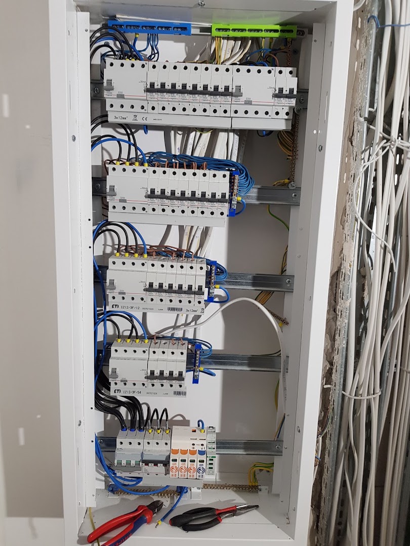 TWÓJ ELEKTRYK MAREK — Zdjęcia 5