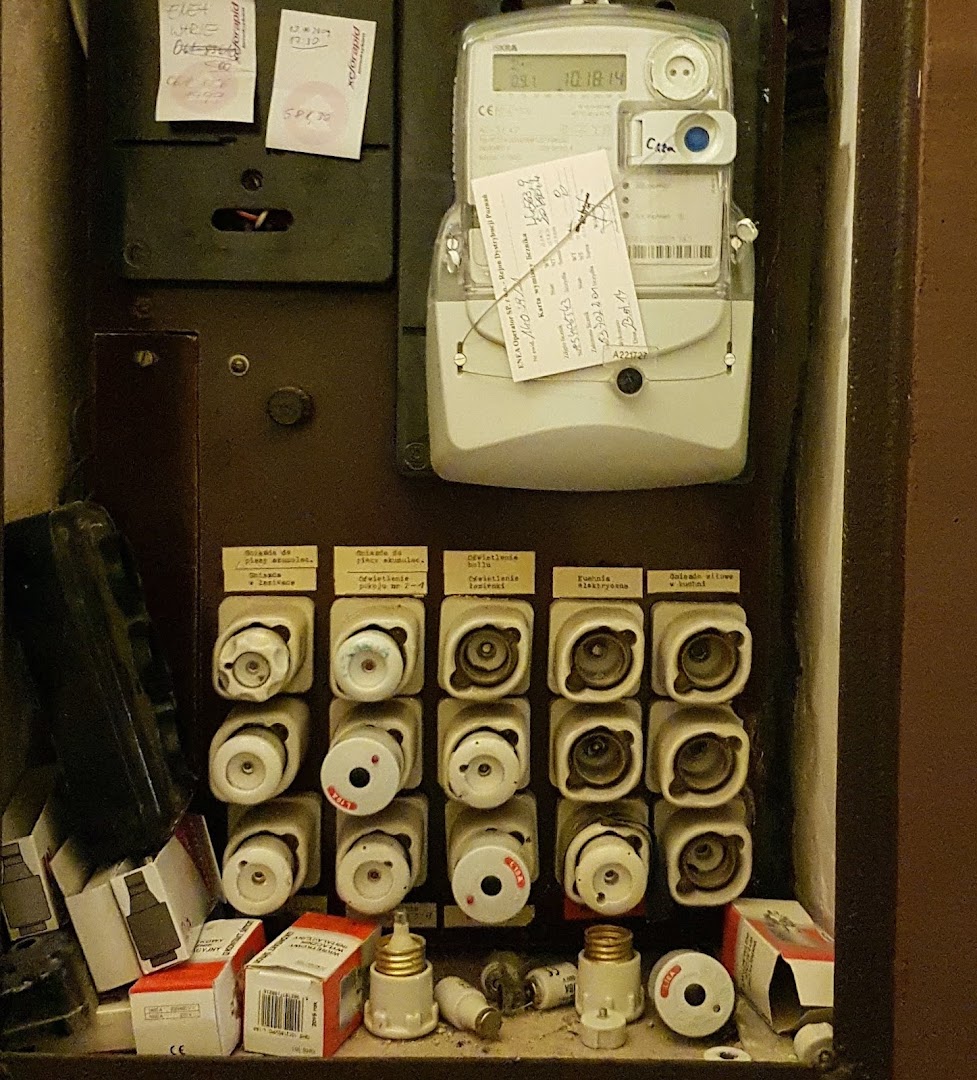 TWÓJ ELEKTRYK MAREK — Zdjęcia 3